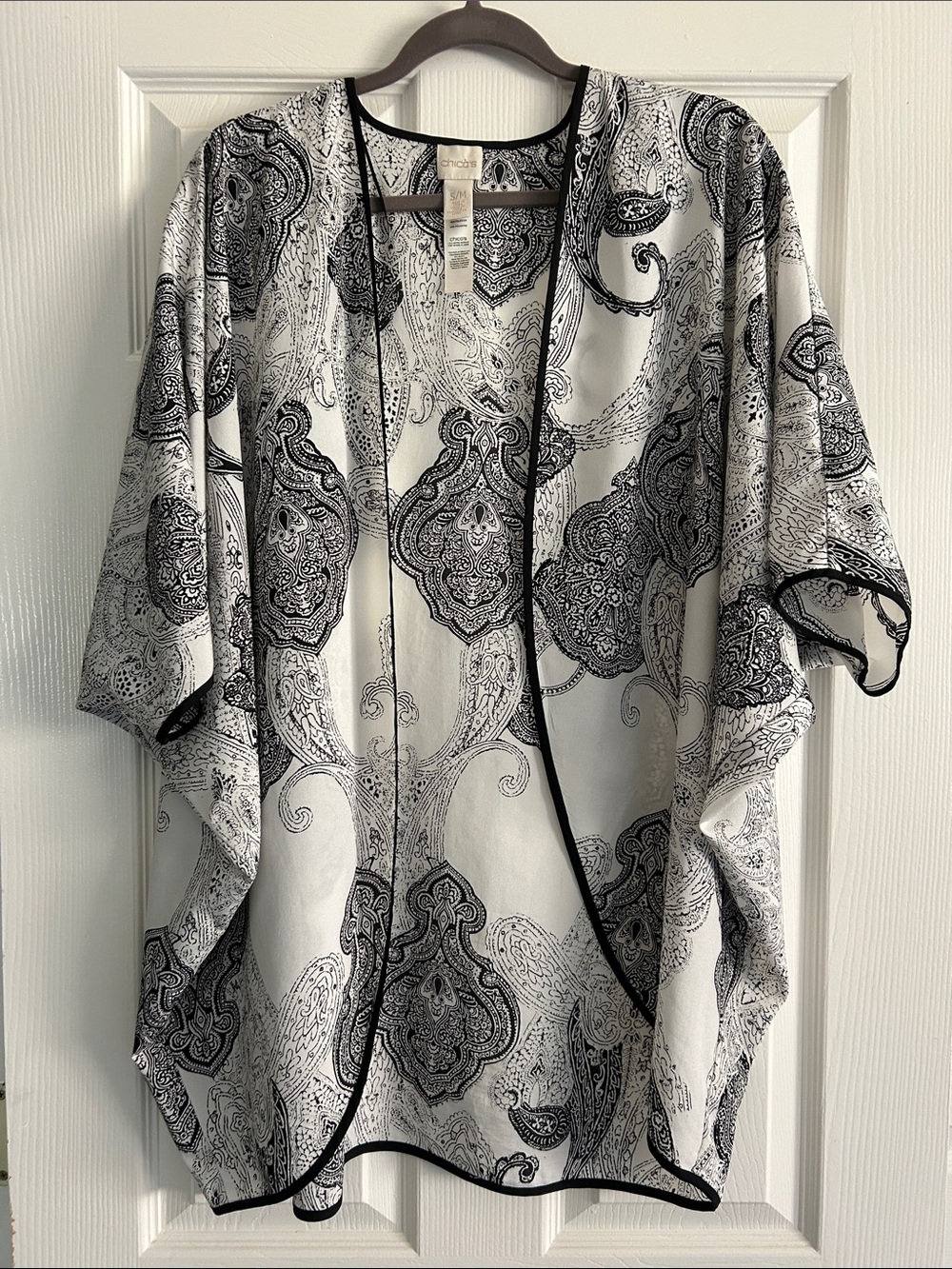 Chico’s Black White Paisley Kimono Open Front Draped Boho Cardigan